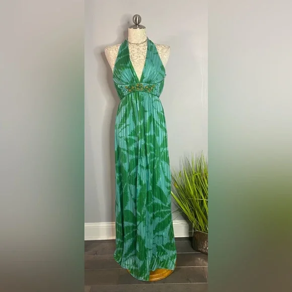 bcbg green silk dress BCBG Max Azria Green Floral SIlk Midi Dress main image 0